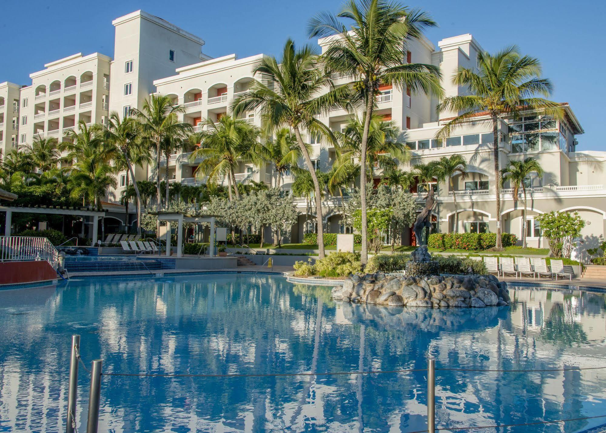 Hotel Aquarius Vacation Club At Dorado Del Mar Exterior foto