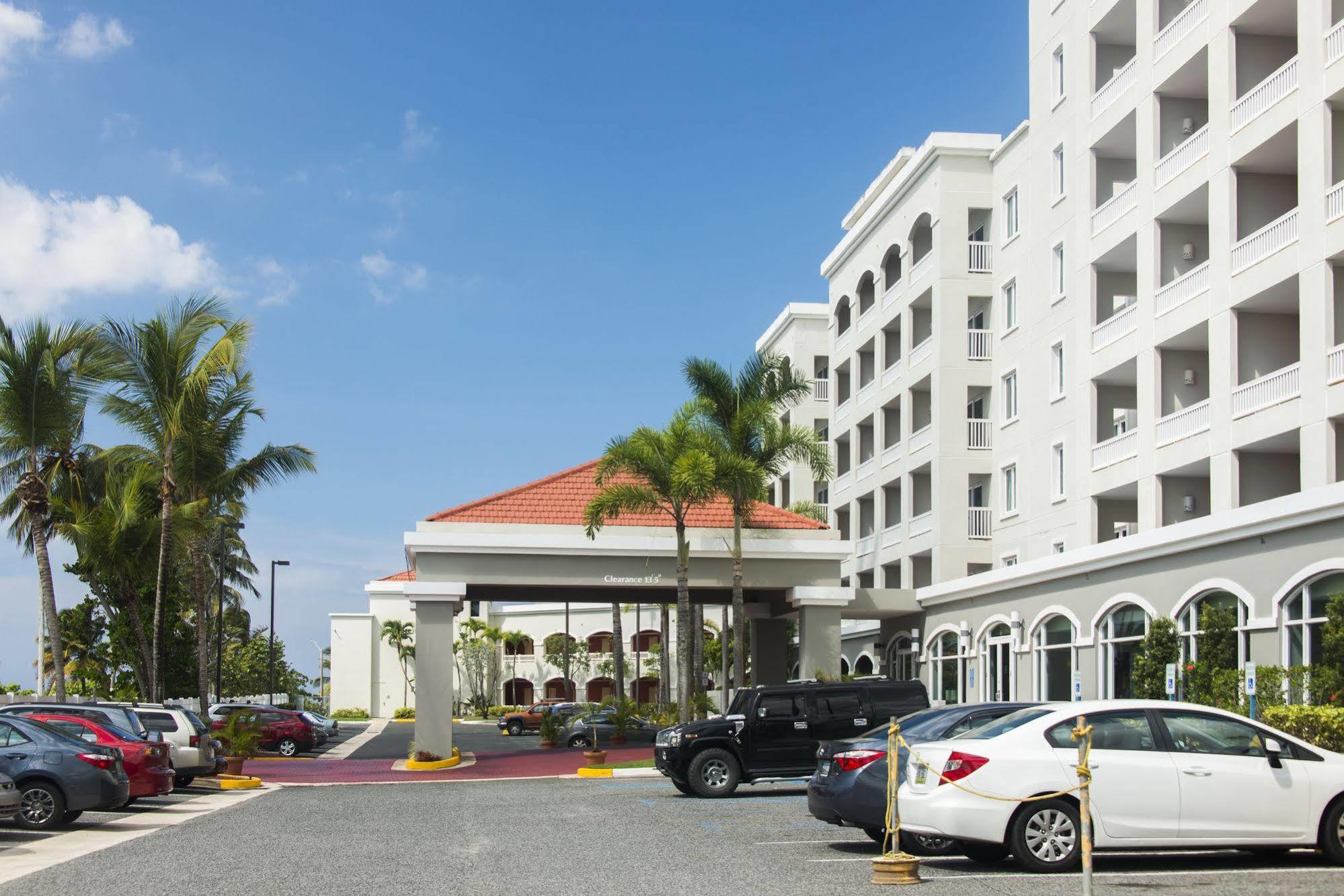 Hotel Aquarius Vacation Club At Dorado Del Mar Exterior foto